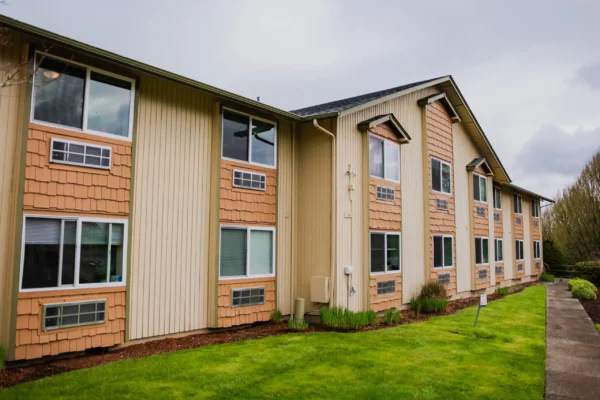 The Recovery Village Ridgefield Drug and Alcohol Rehab near Portland side view scaled 1