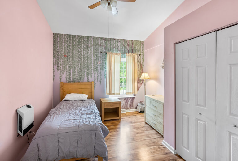 The Ranch Pennsylvania Outpatient Services - single bedroom