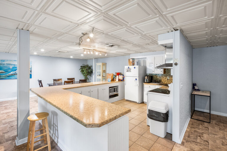 The Ranch Pennsylvania Outpatient Services - well-stocked kitchen